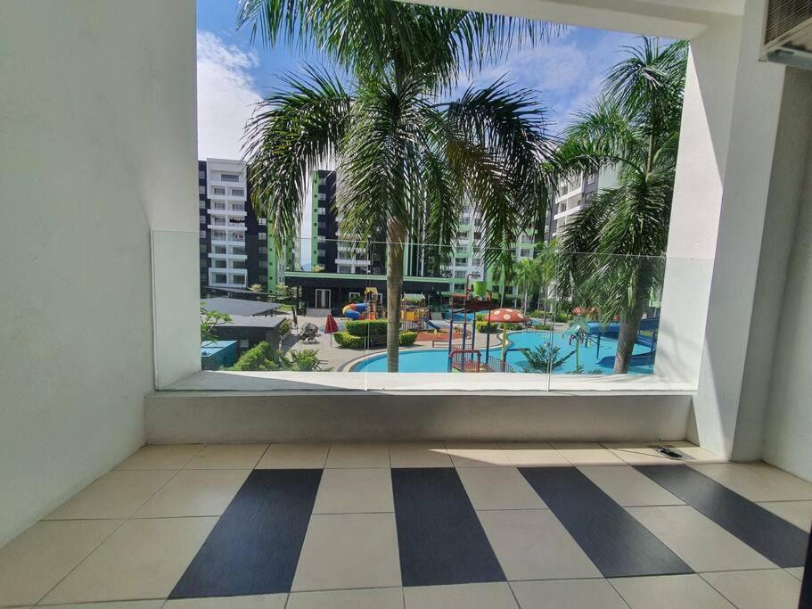 Manhattan Condo Ipoh With Water Park And Pool View Exterior photo