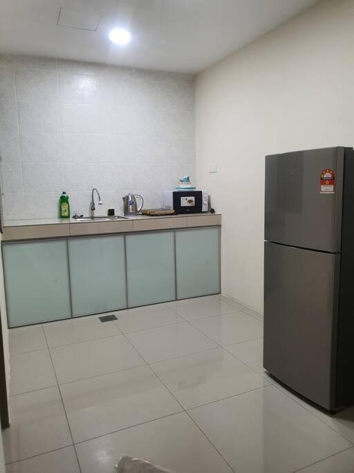 Manhattan Condo Ipoh With Water Park And Pool View Exterior photo